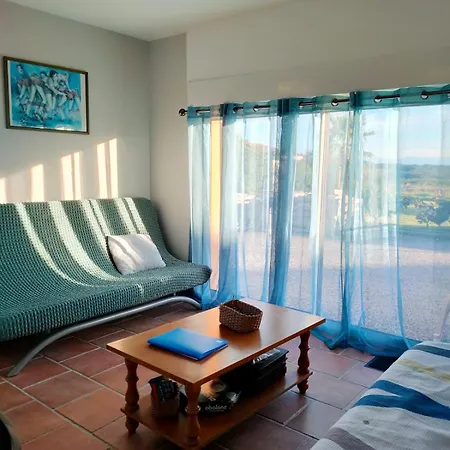 Les Pierres Levées Hébergement de vacances *